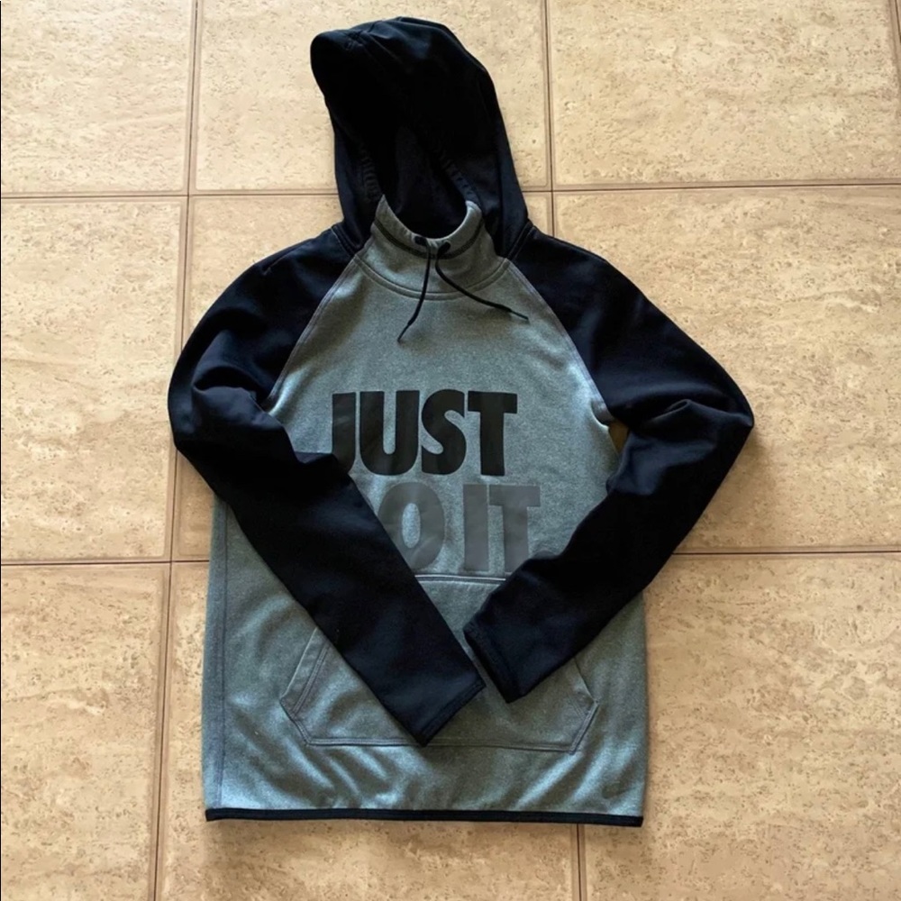 Nike Womans hoodie